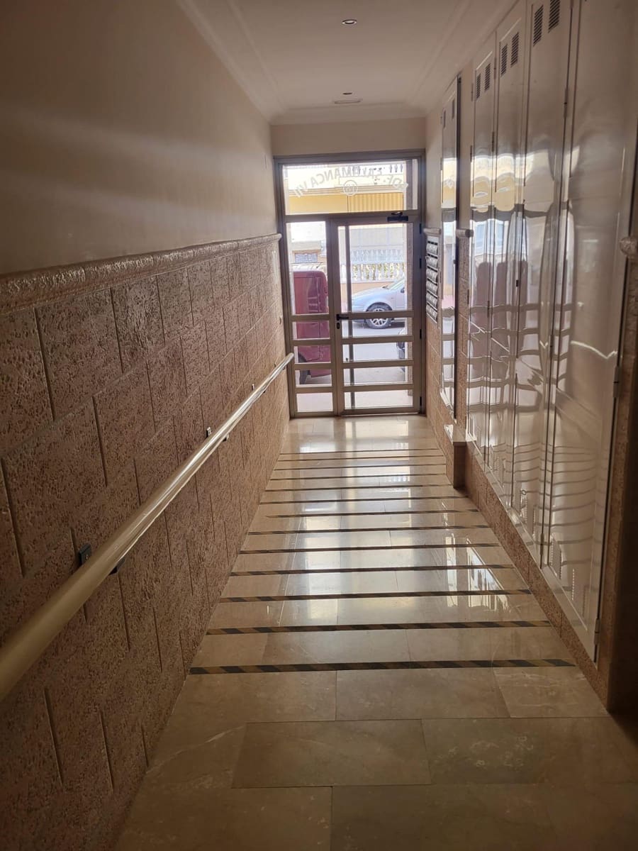 3 sypialnia Apartament na sprzedaż w Guardamar del Segura - 200 000 € (Ref: 10011548)