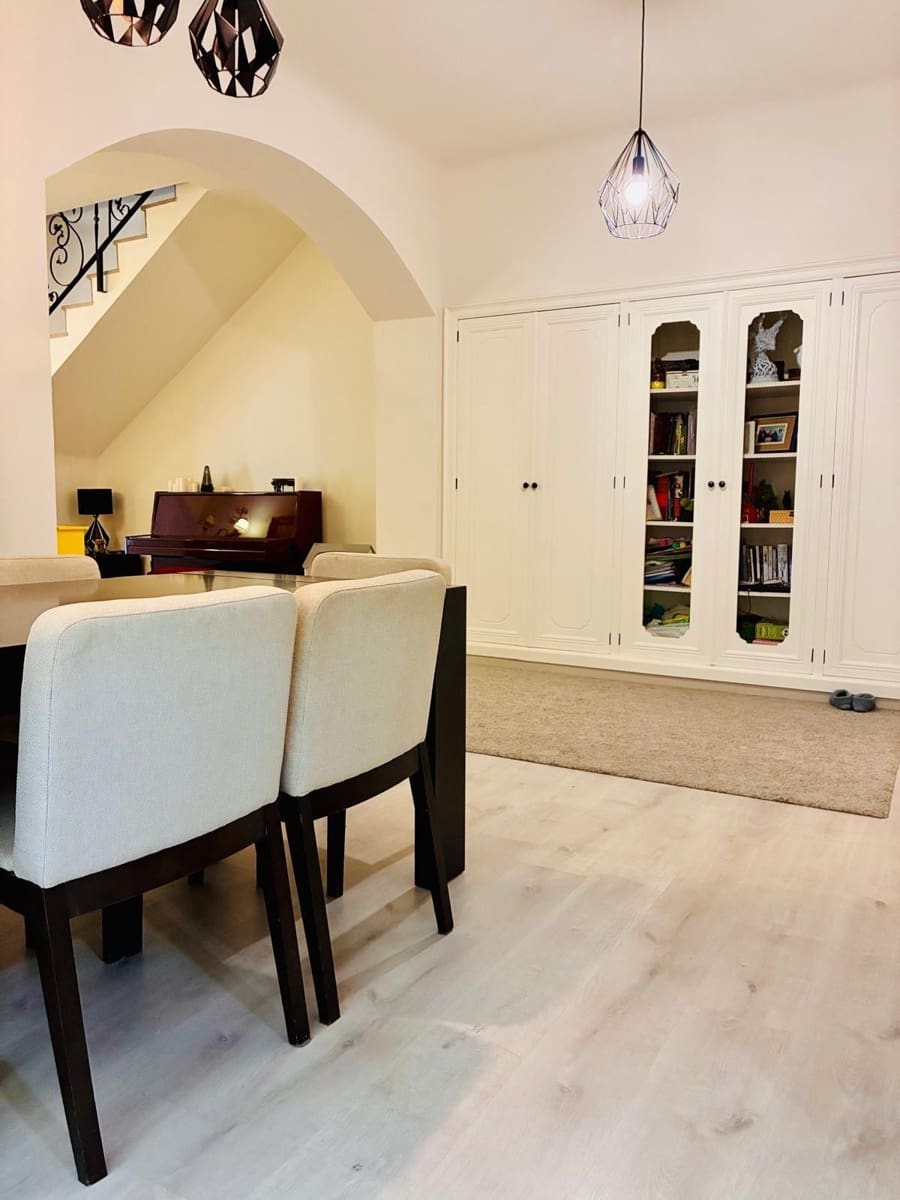 6 soverom Leilighet til salgs i Guardamar del Segura med garasje - € 349 900 (Ref: 10047439)