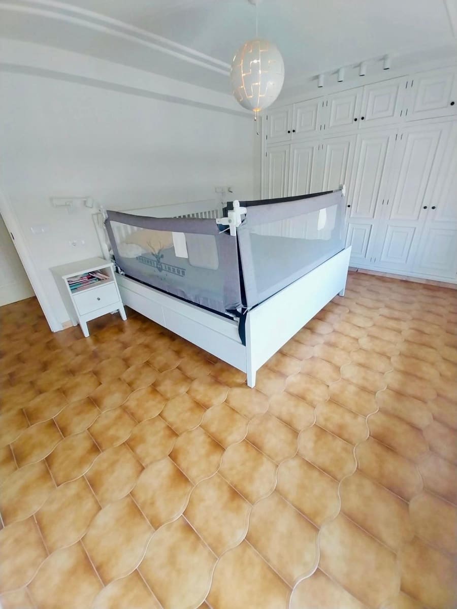 6 soverom Leilighet til salgs i Guardamar del Segura med garasje - € 349 900 (Ref: 10047439)