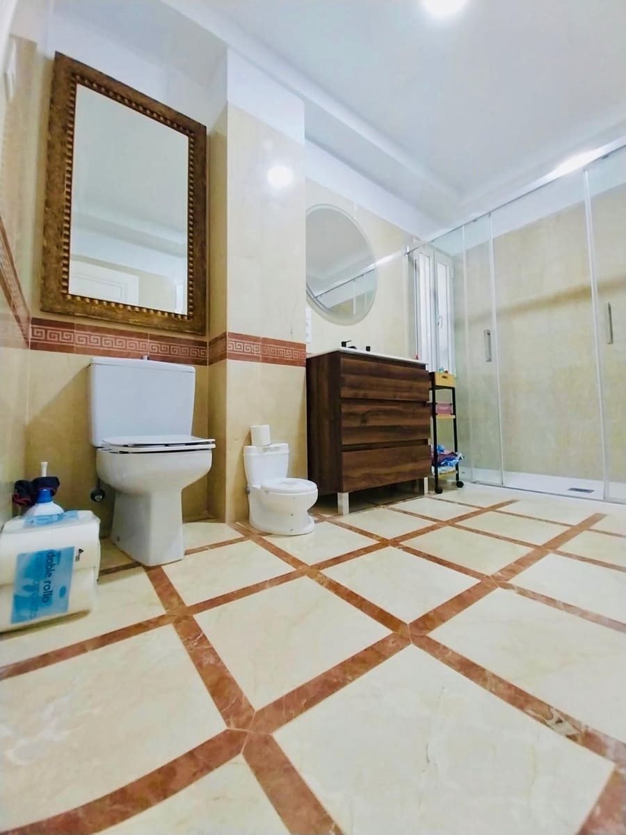 6 soverom Leilighet til salgs i Guardamar del Segura med garasje - € 349 900 (Ref: 10047439)