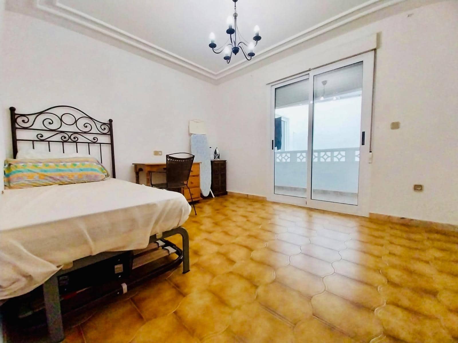 6 soverom Leilighet til salgs i Guardamar del Segura med garasje - € 349 900 (Ref: 10047439)