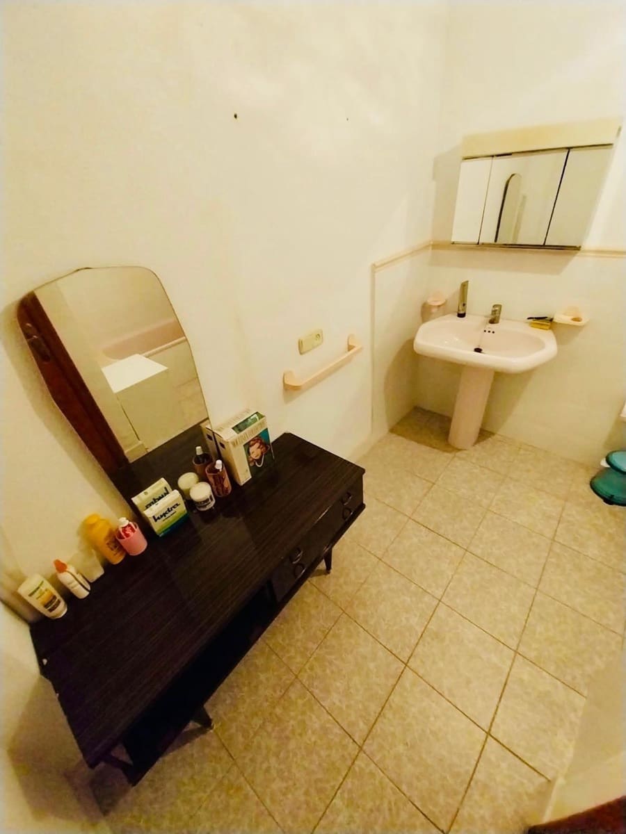 11 Zimmer Gewerbe zu verkaufen in Guardamar del Segura - 753.000 € (Ref: 10062110)