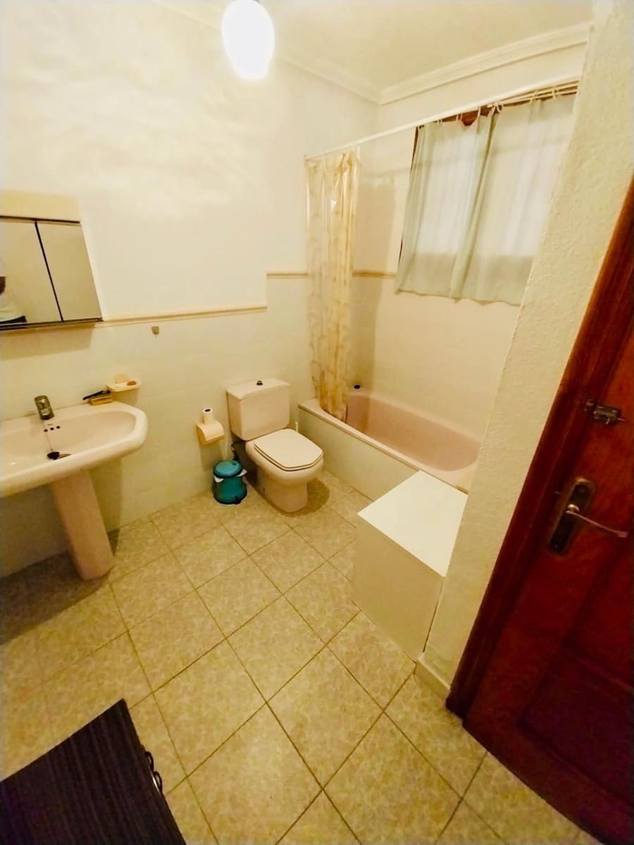 11 Zimmer Gewerbe zu verkaufen in Guardamar del Segura - 753.000 € (Ref: 10062110)