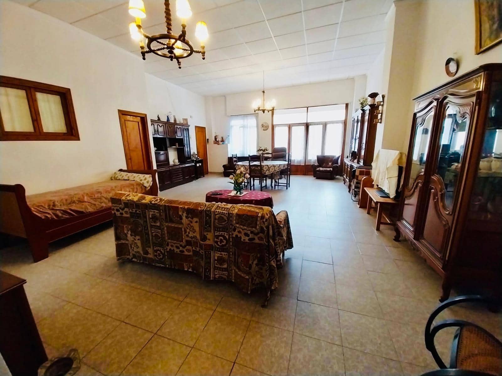 11 Zimmer Gewerbe zu verkaufen in Guardamar del Segura - 753.000 € (Ref: 10062110)