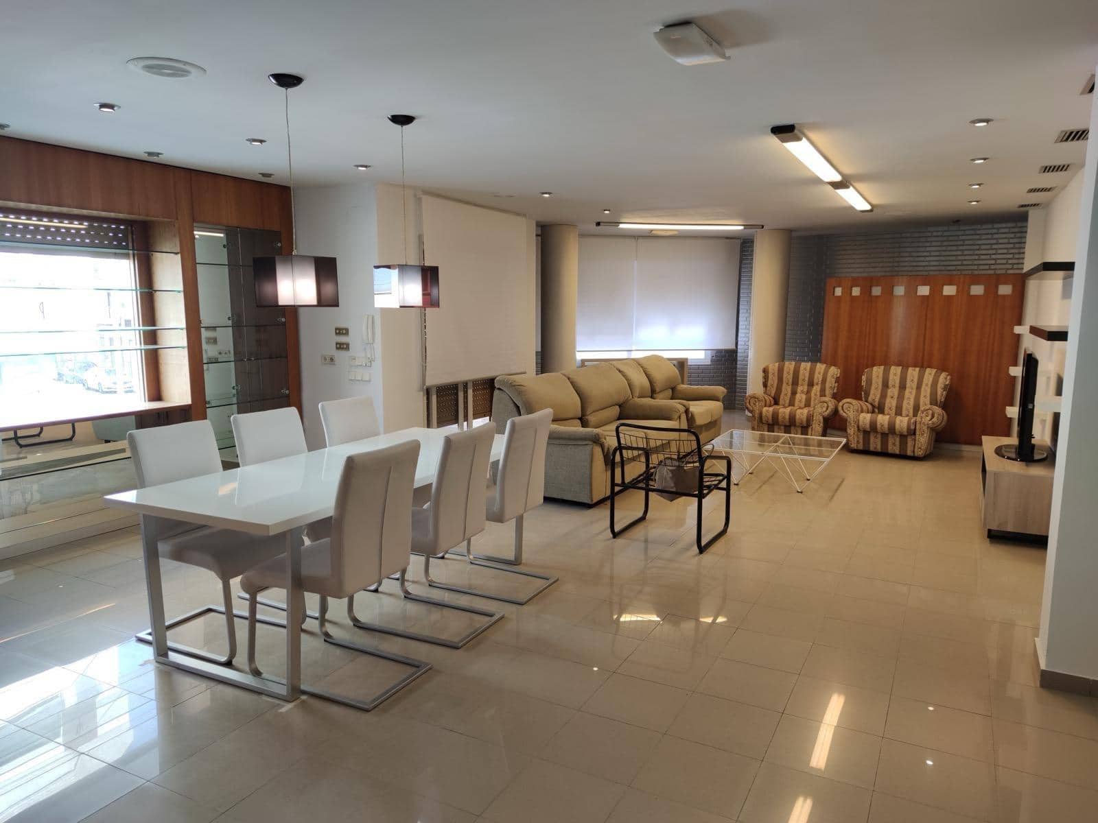 4 sovrum Lägenhet att hyra i Almoradi - 750 € (Ref: 10068041)