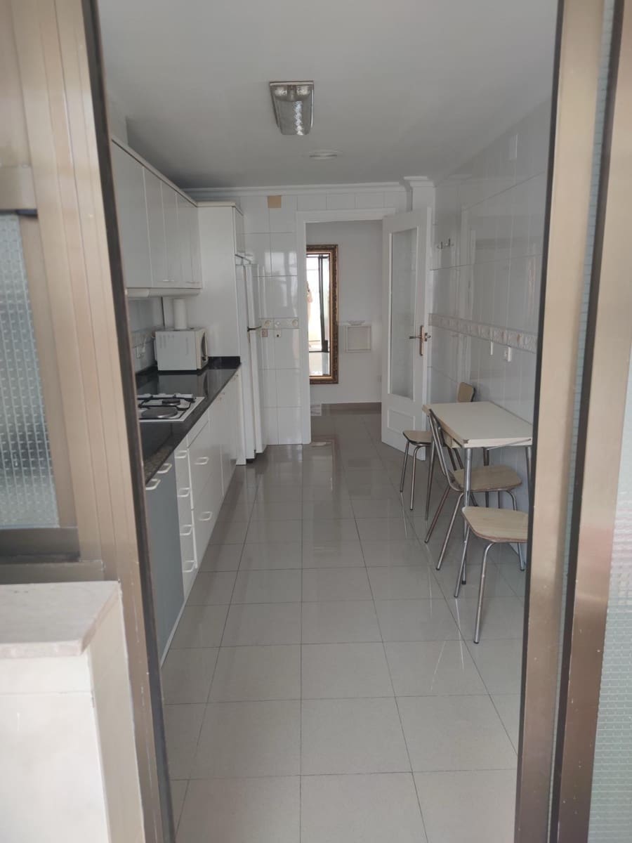 4 sovrum Lägenhet att hyra i Almoradi - 750 € (Ref: 10068041)