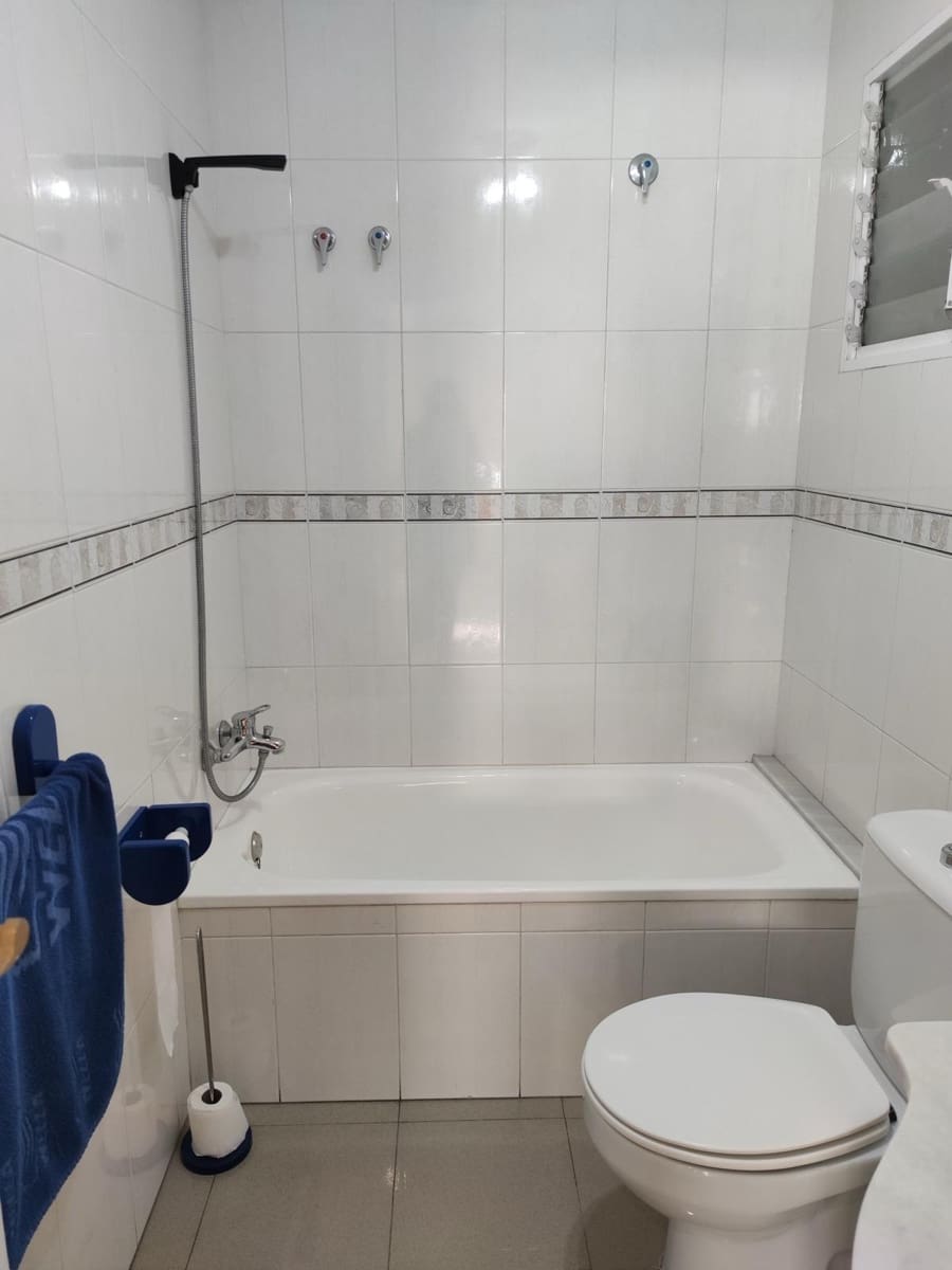 4 sovrum Lägenhet att hyra i Almoradi - 750 € (Ref: 10068041)