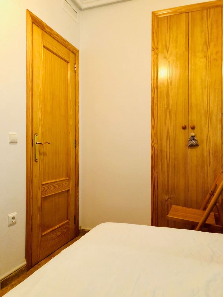 Appartement de 3 chambres à louer à Guardamar del Segura - 750 € (Ref: 10076526)