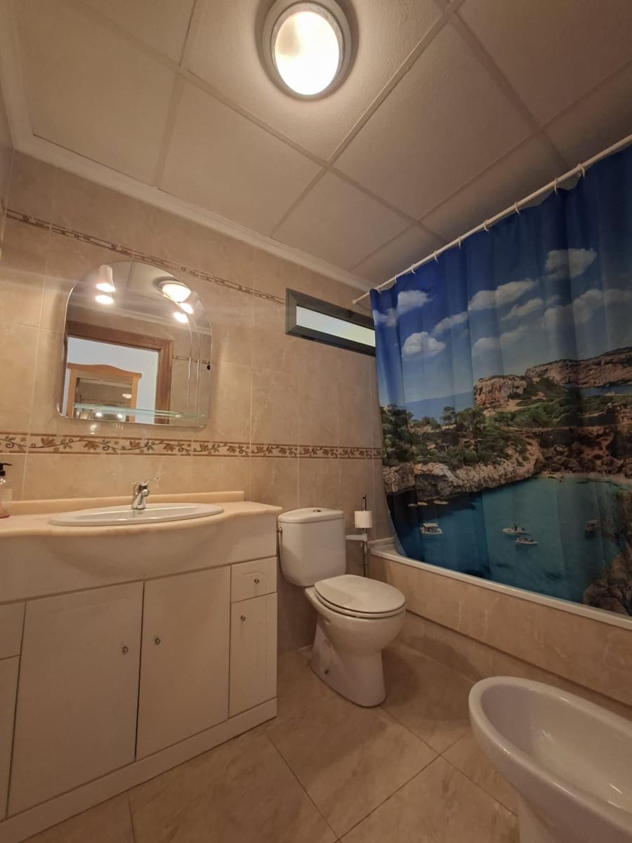 2 sovrum Lägenhet att hyra i Guardamar del Segura med pool garage - 750 € (Ref: 10076527)