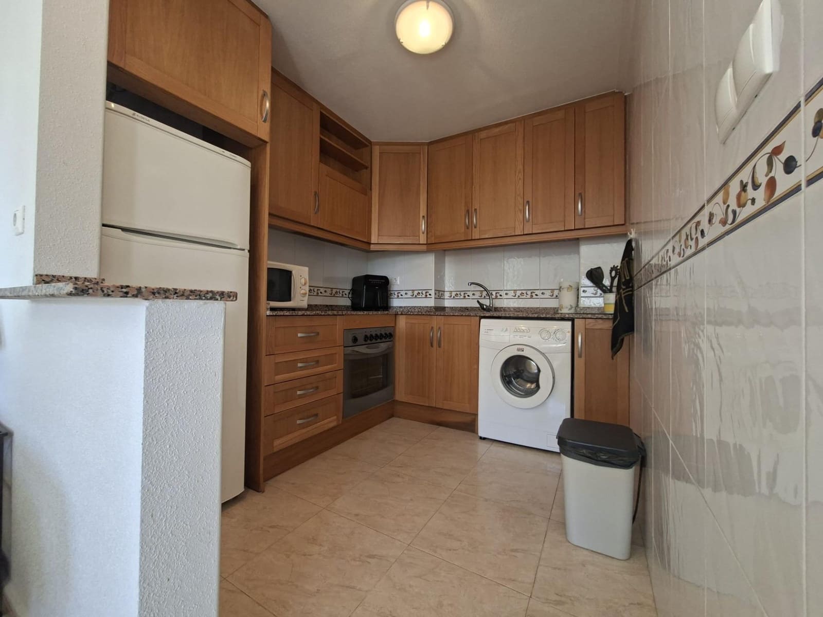 2 sovrum Lägenhet att hyra i Guardamar del Segura med pool garage - 750 € (Ref: 10076527)