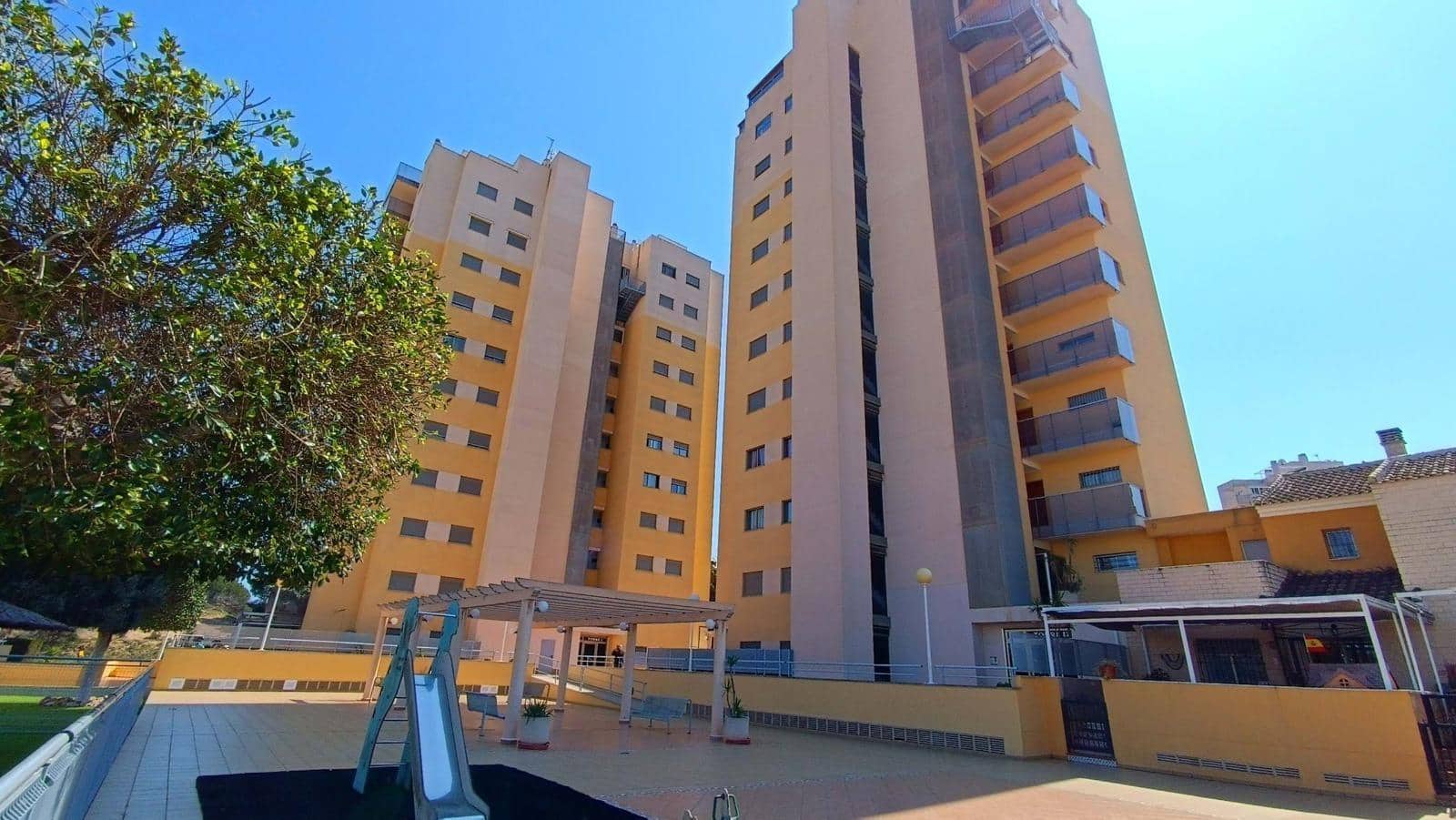 2 sovrum Lägenhet att hyra i Guardamar del Segura med pool garage - 750 € (Ref: 10076527)