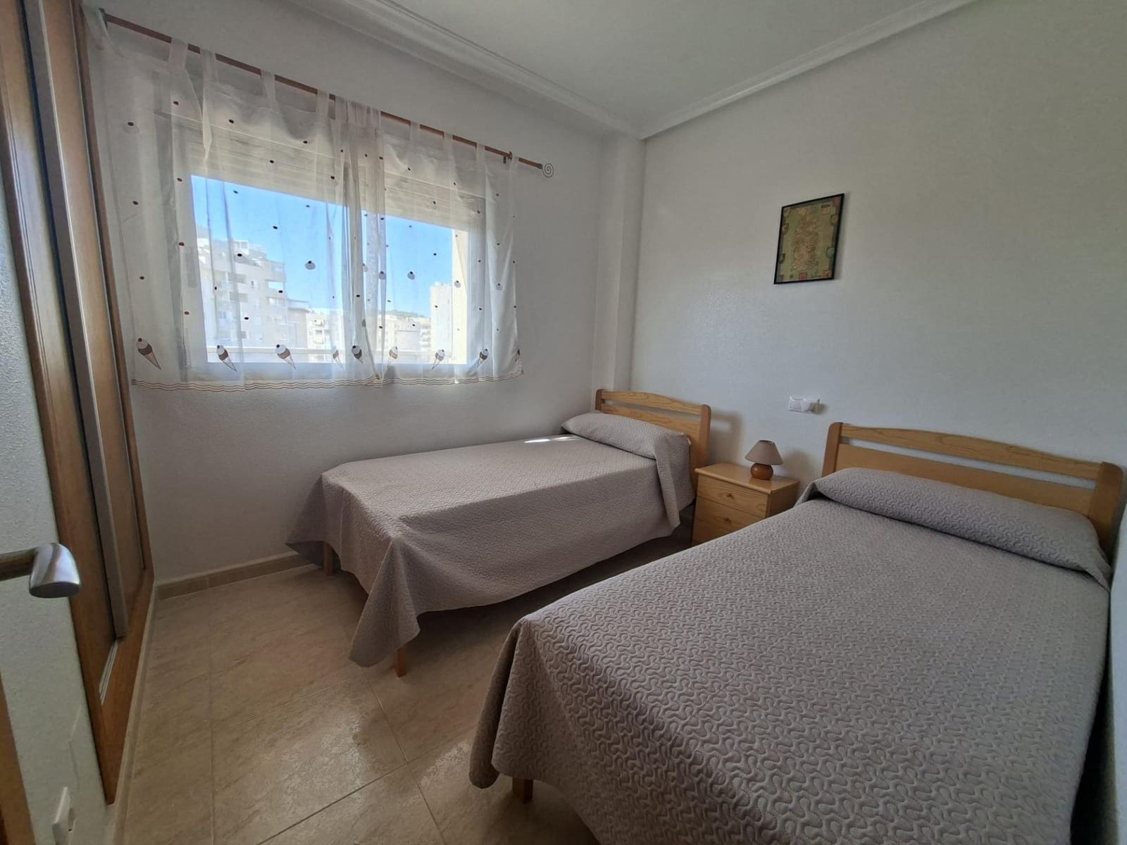 2 sovrum Lägenhet att hyra i Guardamar del Segura med pool garage - 750 € (Ref: 10076527)