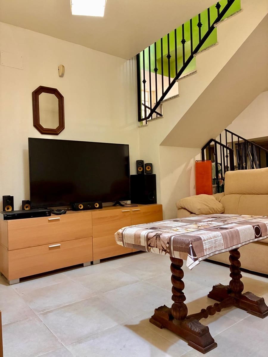 4 bedroom Bungalow for sale in Guardamar del Segura with pool garage - € 399,800 (Ref: 10129677)