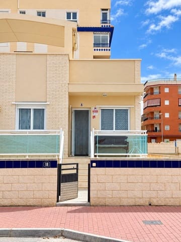 4 bedroom Bungalow for sale in Zona Pueblo, Guardamar del Segura with pool garage - € 399,800 (Ref: 10129677)