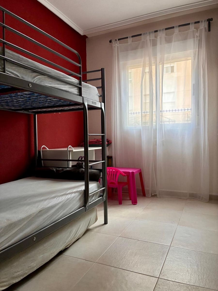 4 bedroom Bungalow for sale in Guardamar del Segura with pool garage - € 399,800 (Ref: 10129677)
