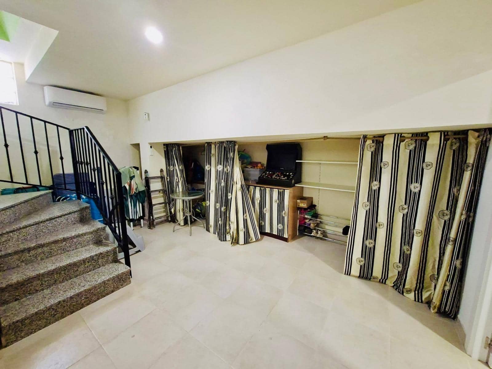 4 bedroom Bungalow for sale in Guardamar del Segura with pool garage - € 399,800 (Ref: 10129677)