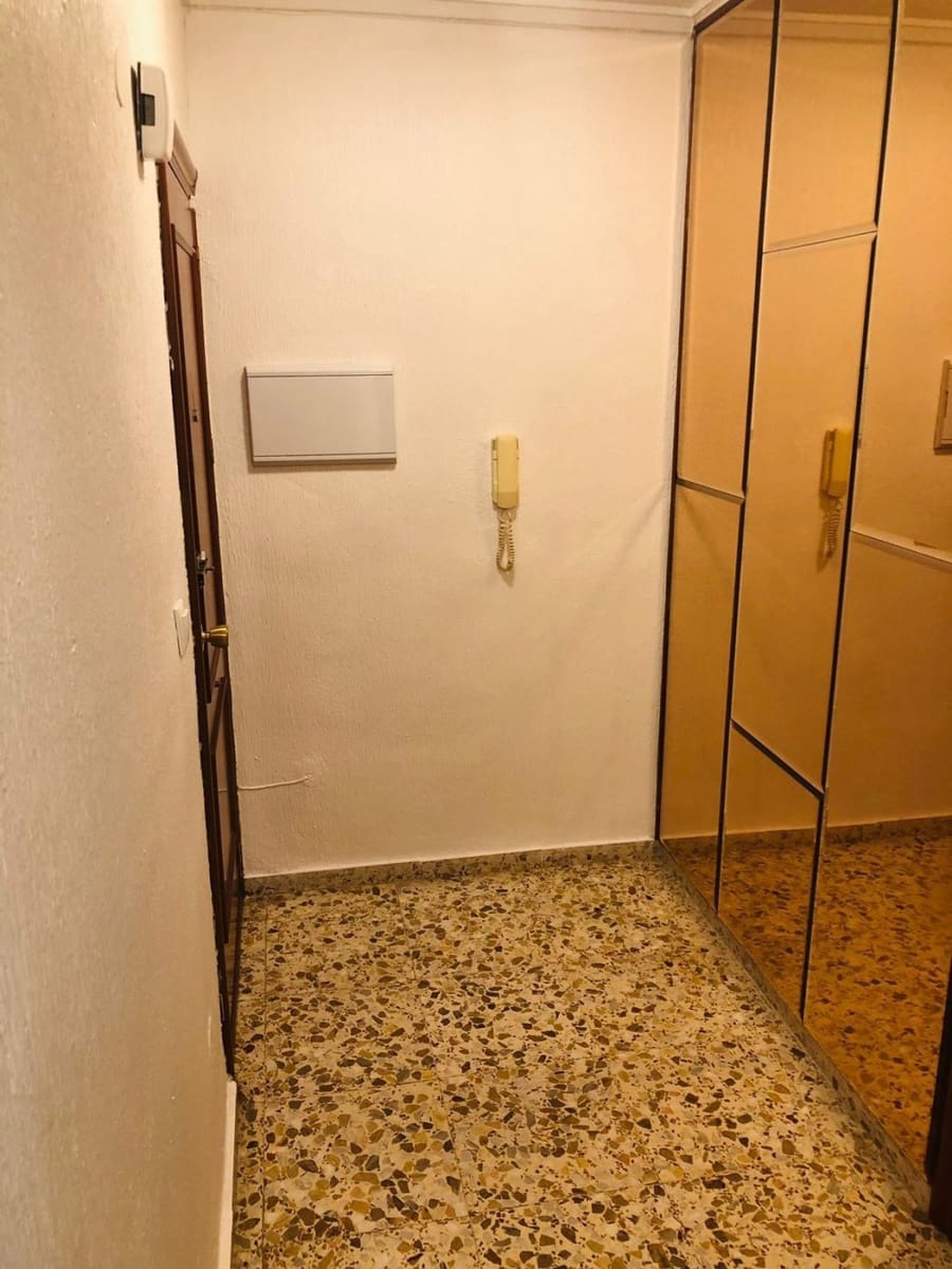 3 makuuhuone Asunto vuokrattavana paikassa Guardamar del Segura mukana 
autotalli - 700 € (Ref: 10174071)