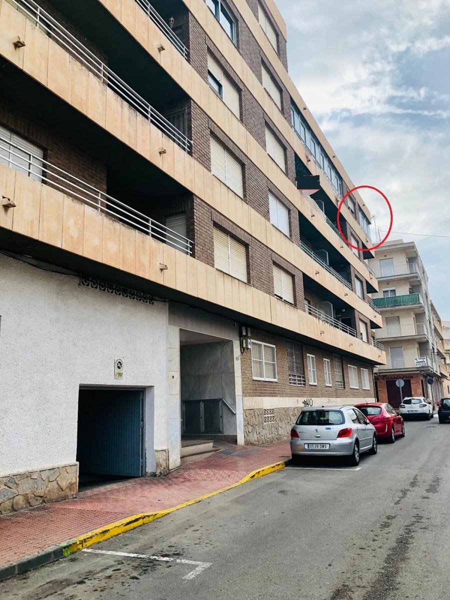 3 makuuhuone Asunto vuokrattavana paikassa Guardamar del Segura mukana 
autotalli - 700 € (Ref: 10174071)