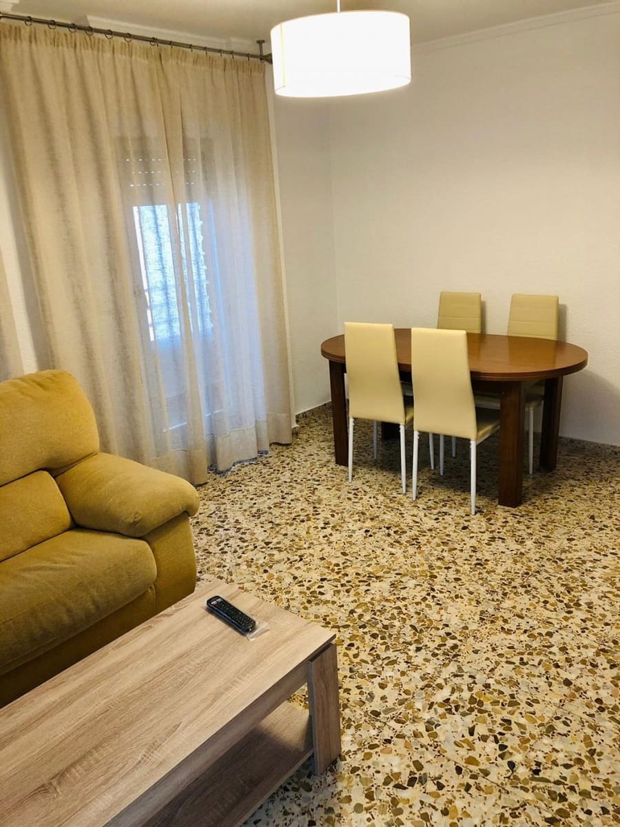 3 makuuhuone Asunto vuokrattavana paikassa Guardamar del Segura mukana 
autotalli - 700 € (Ref: 10174071)