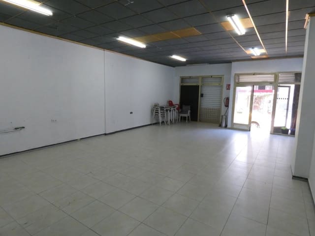 Commerciale in vendita in Zona Pueblo, Guardamar del Segura - 180.000 € (Rif: 6393417)