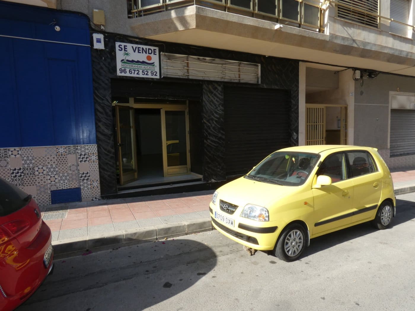 Commercial for sale in Guardamar del Segura - € 180,000 (Ref: 6393417)