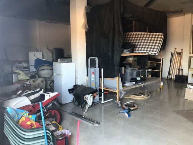 Erhverv til salg i Guardamar del Segura - € 99.900 (Ref: 6393459)