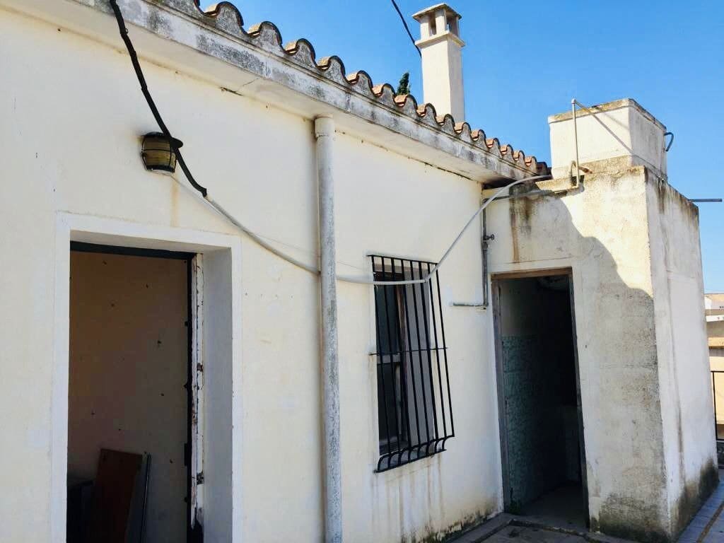 6 bedroom Villa for sale in San Fulgencio - € 299,990 (Ref: 6393462)