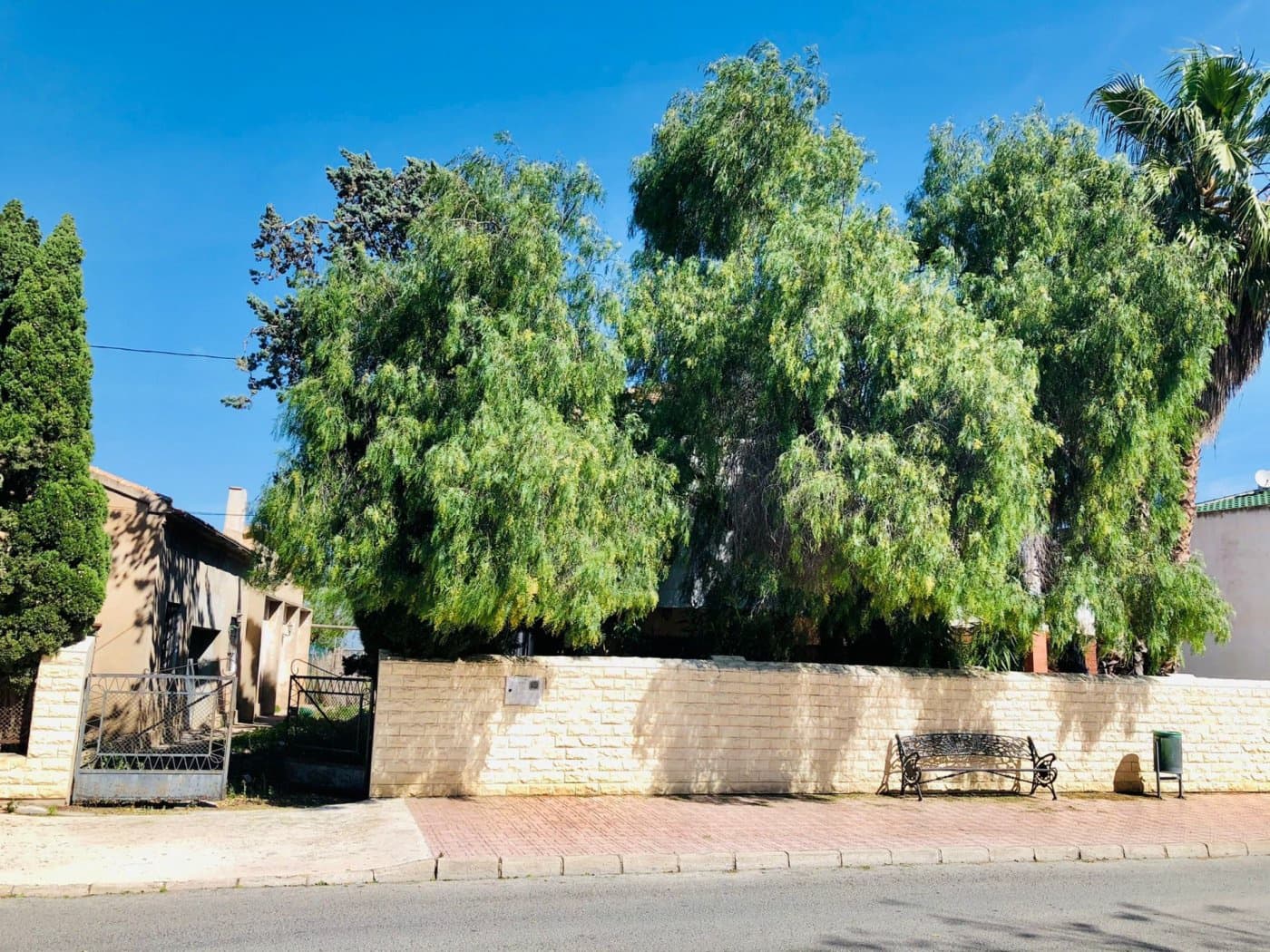 6 bedroom Villa for sale in San Fulgencio - € 299,990 (Ref: 6393462)