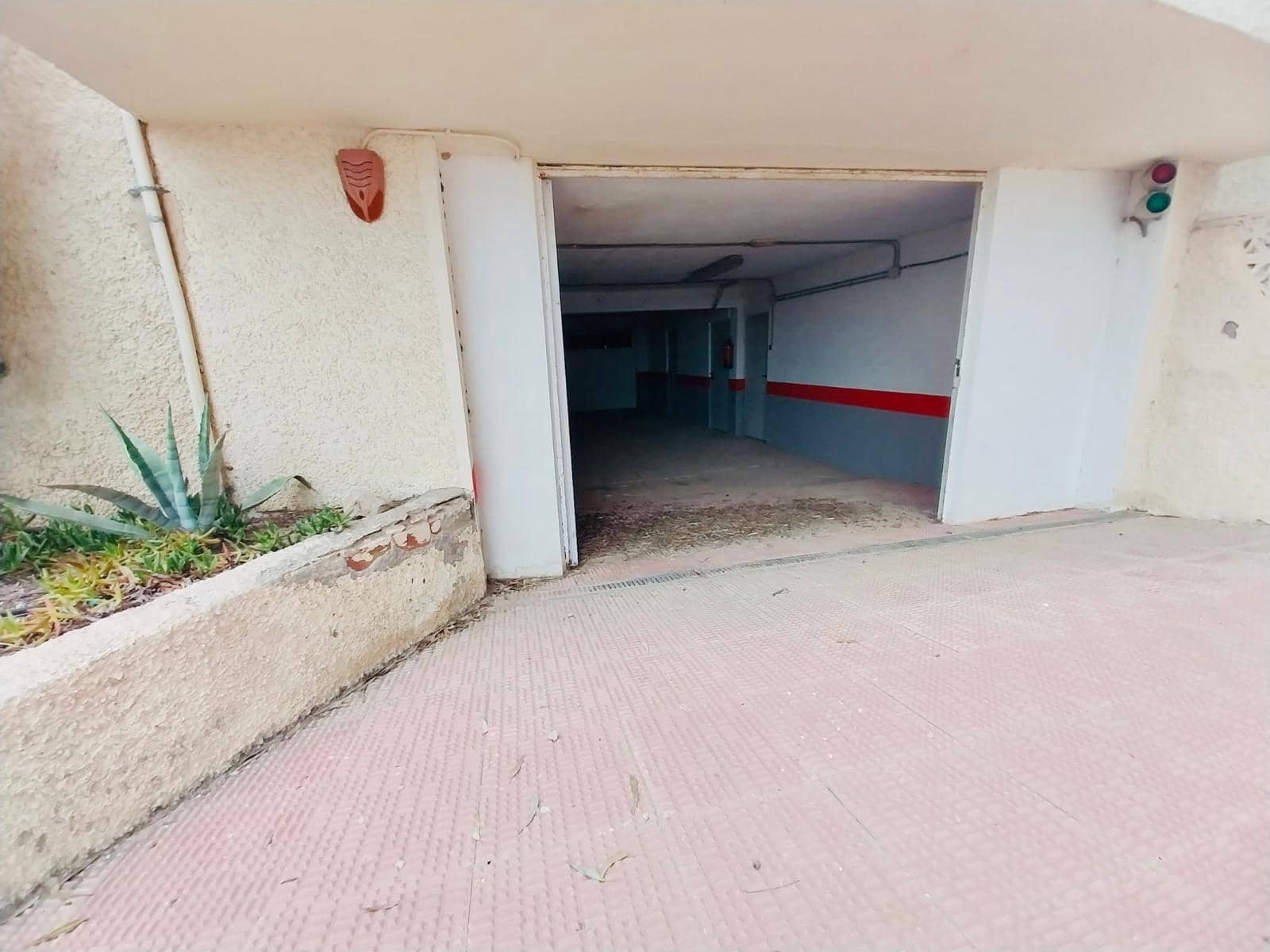 Garaje en Guardamar del Segura en venta - 120.000 € (Ref: 6393516)