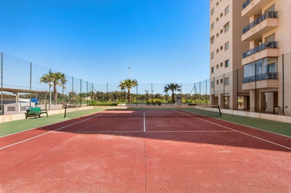 2 bedroom Flat for rent in Guardamar del Segura with pool garage - € 800 (Ref: 7725950)