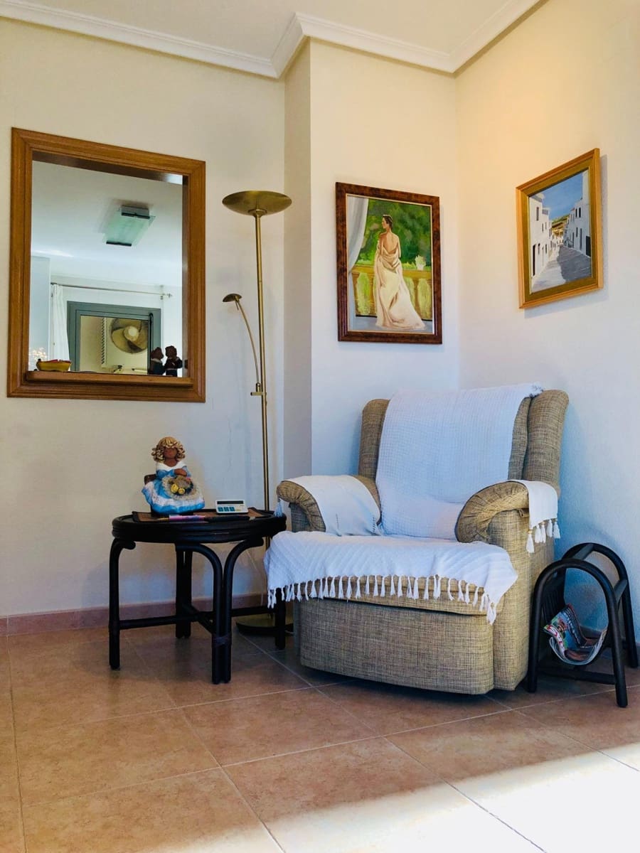 2 bedroom Flat for rent in Guardamar del Segura with pool garage - € 800 (Ref: 7725950)