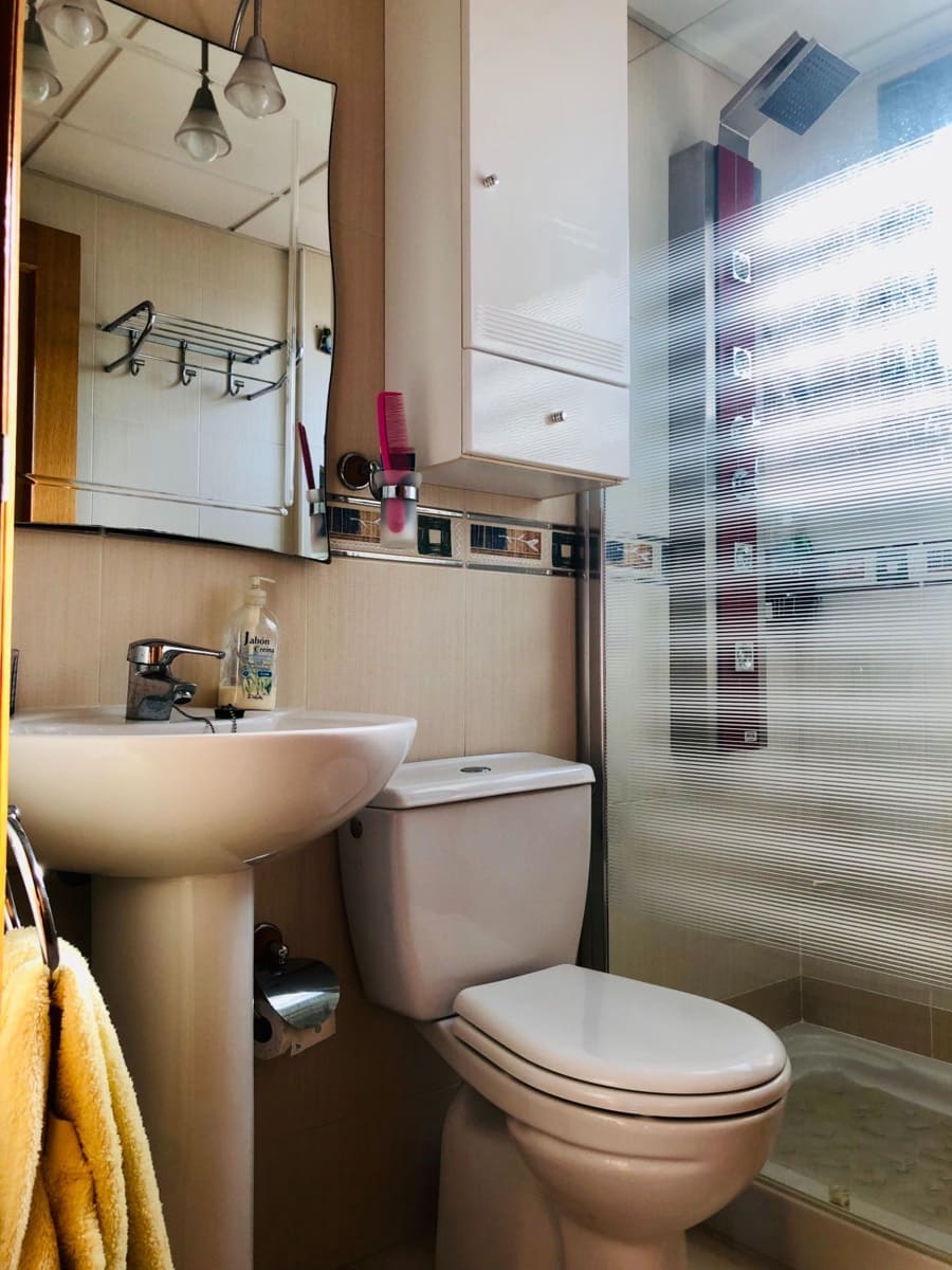 2 bedroom Flat for rent in Guardamar del Segura with pool garage - € 800 (Ref: 7725950)