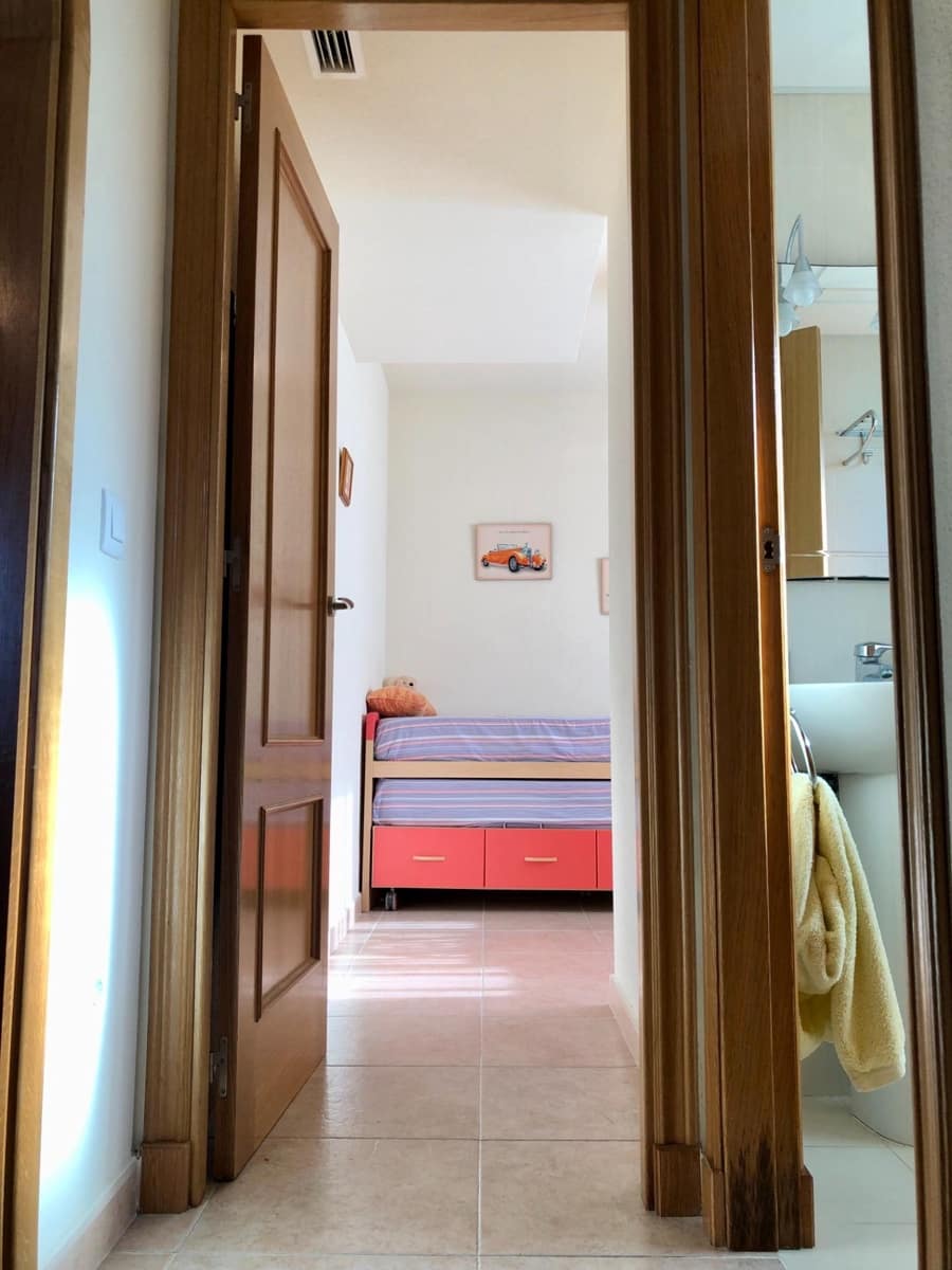 2 bedroom Flat for rent in Guardamar del Segura with pool garage - € 800 (Ref: 7725950)