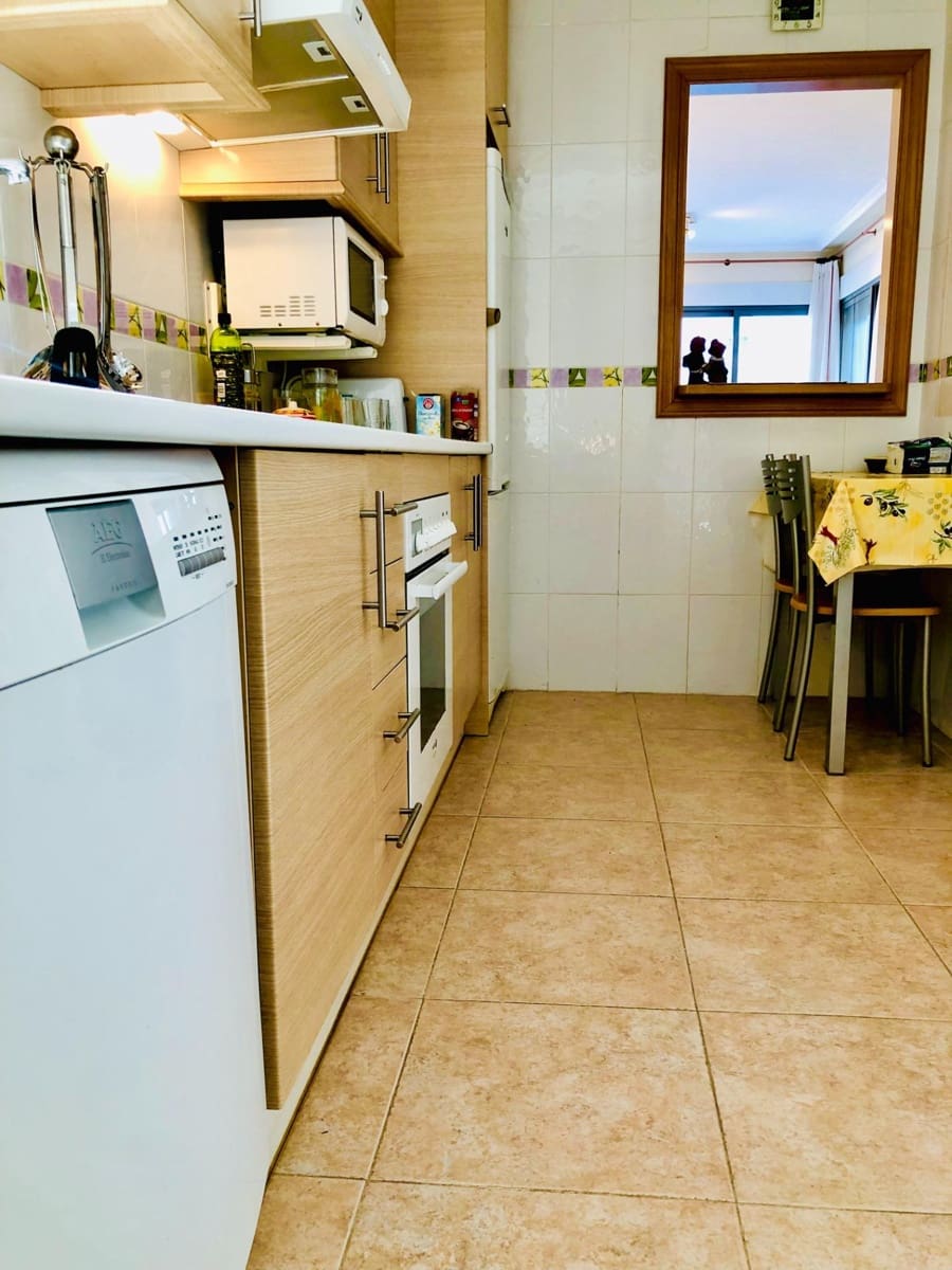 2 bedroom Flat for rent in Guardamar del Segura with pool garage - € 800 (Ref: 7725950)