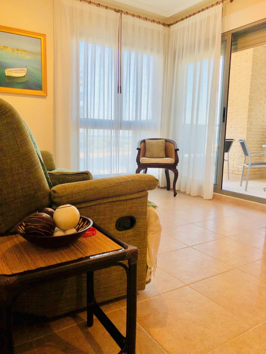 2 bedroom Flat for rent in Guardamar del Segura with pool garage - € 800 (Ref: 7725950)