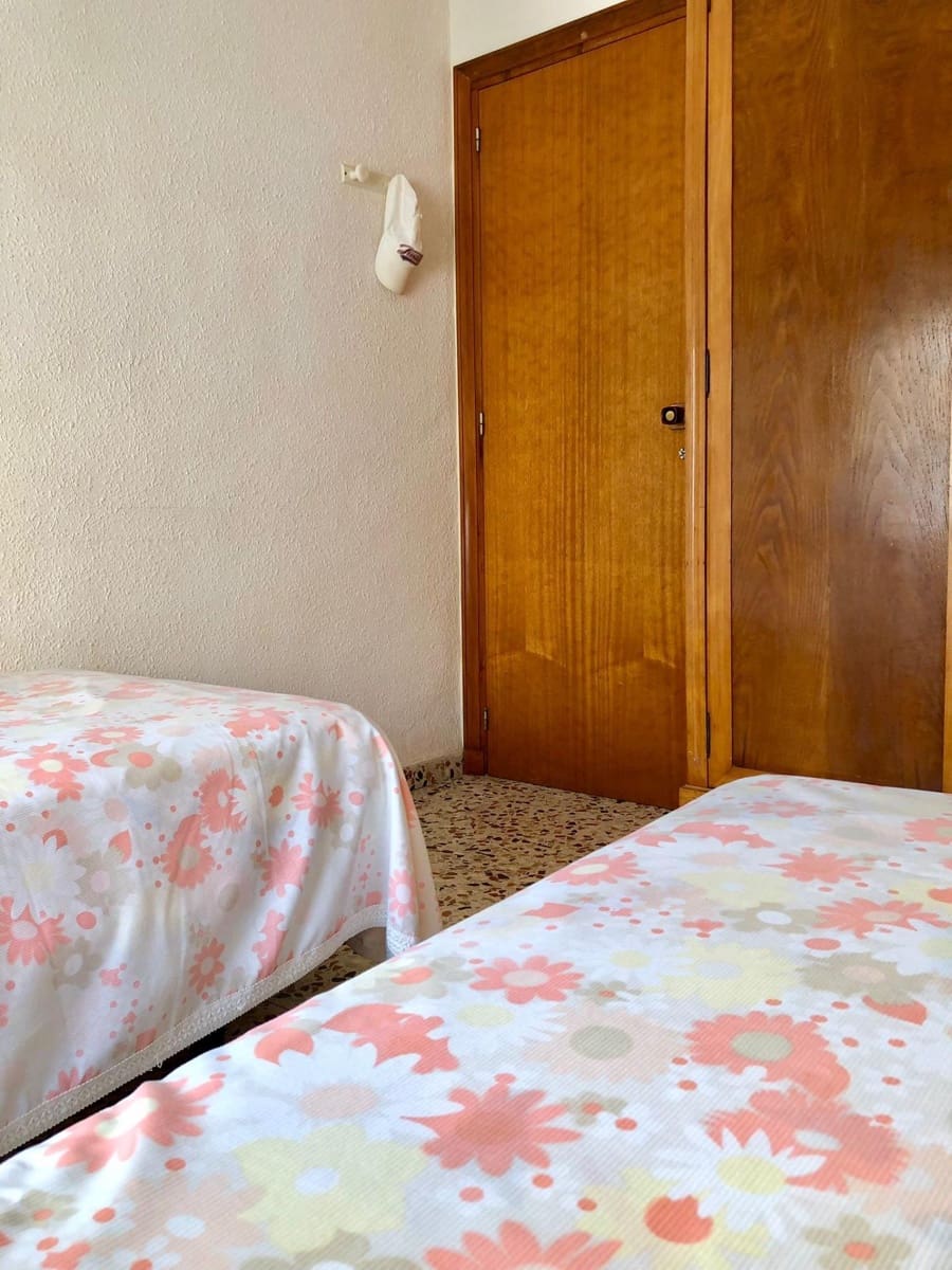 6 sypialnia Willa na sprzedaż w Guardamar del Segura z basenem garażem - 800 000 € (Ref: 7744014)