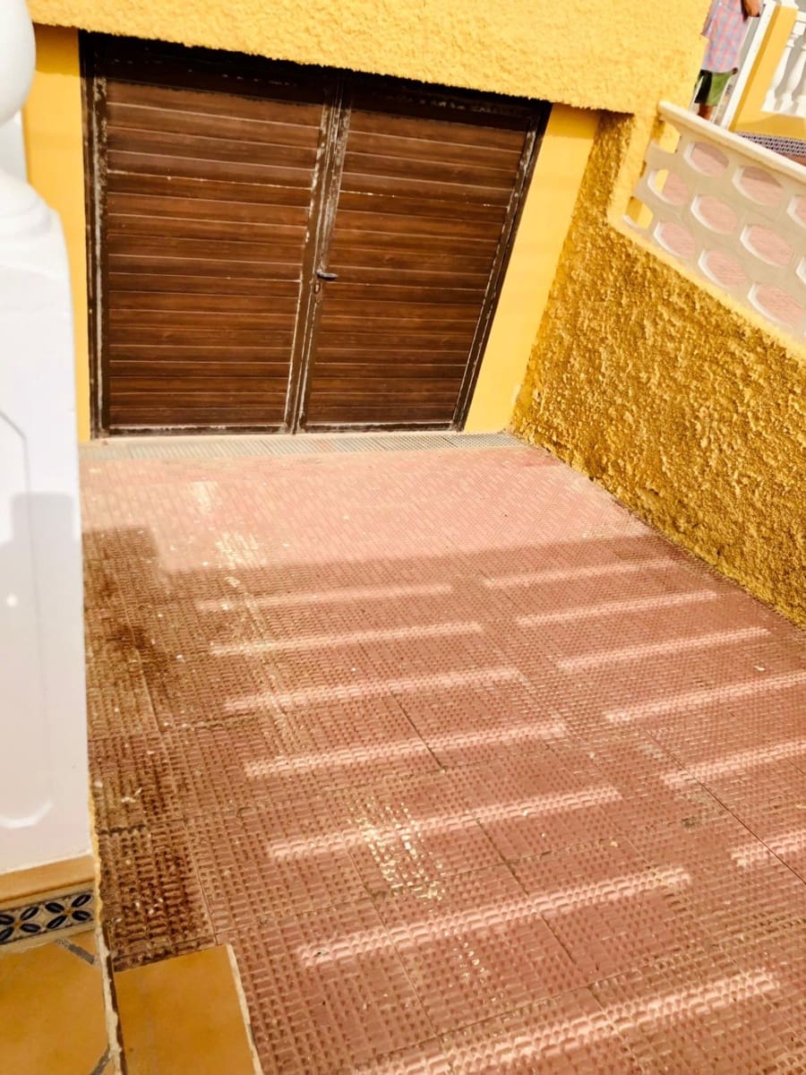 6 sypialnia Willa na sprzedaż w Guardamar del Segura z basenem garażem - 800 000 € (Ref: 7744014)