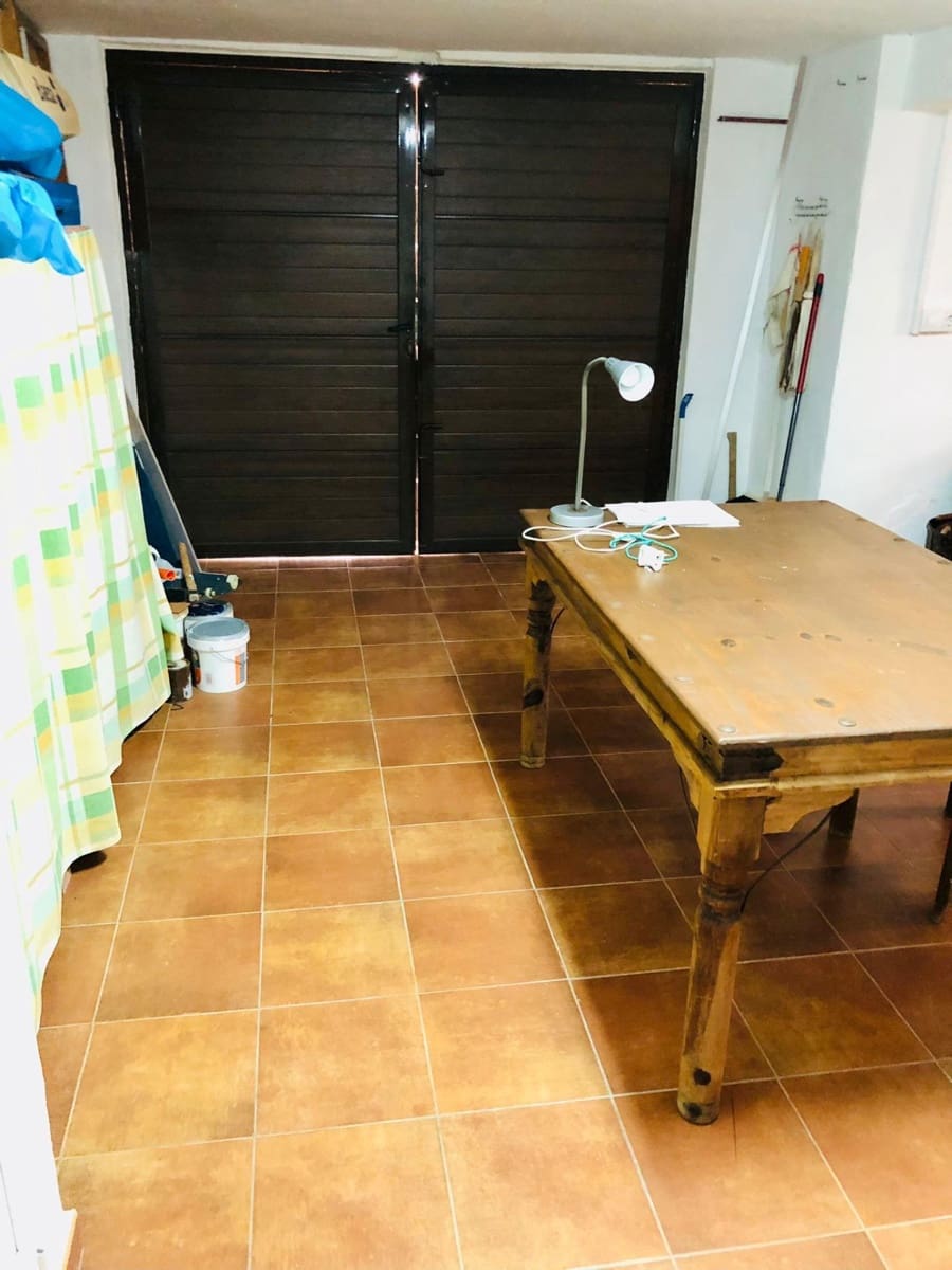 6 sypialnia Willa na sprzedaż w Guardamar del Segura z basenem garażem - 800 000 € (Ref: 7744014)