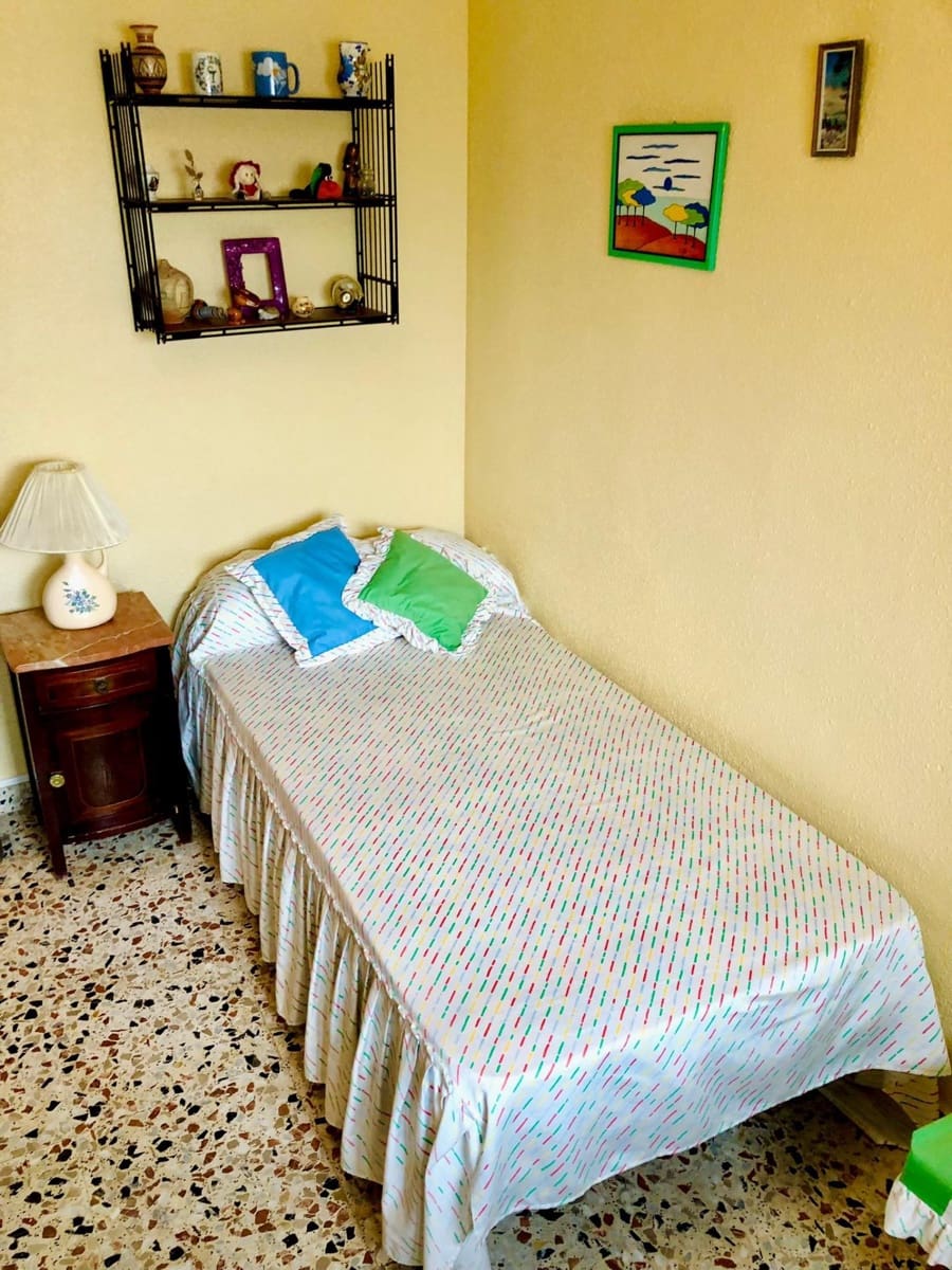 6 sypialnia Willa na sprzedaż w Guardamar del Segura z basenem garażem - 800 000 € (Ref: 7744014)