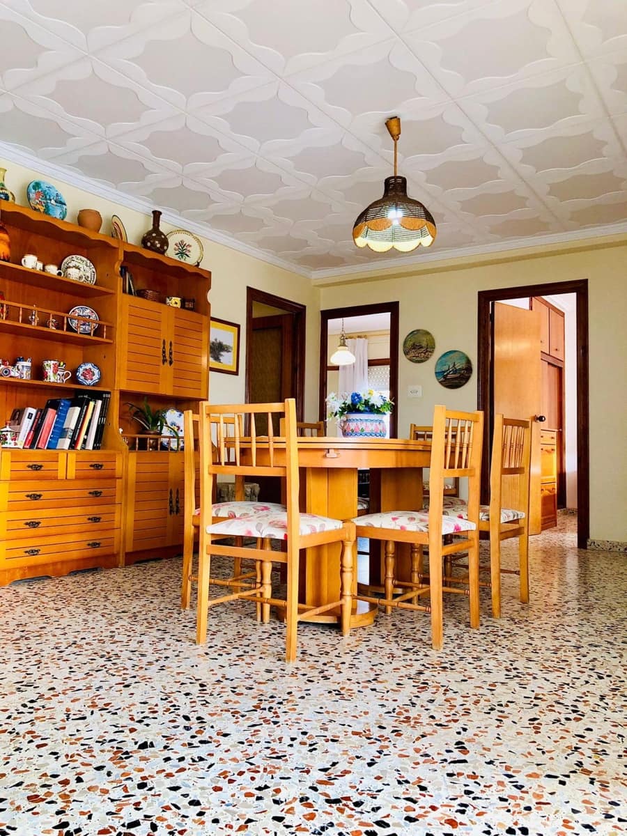 6 sypialnia Willa na sprzedaż w Guardamar del Segura z basenem garażem - 800 000 € (Ref: 7744014)