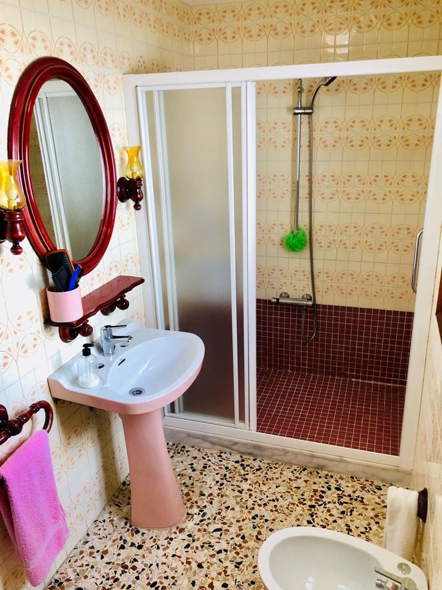 6 sypialnia Willa na sprzedaż w Guardamar del Segura z basenem garażem - 800 000 € (Ref: 7744014)