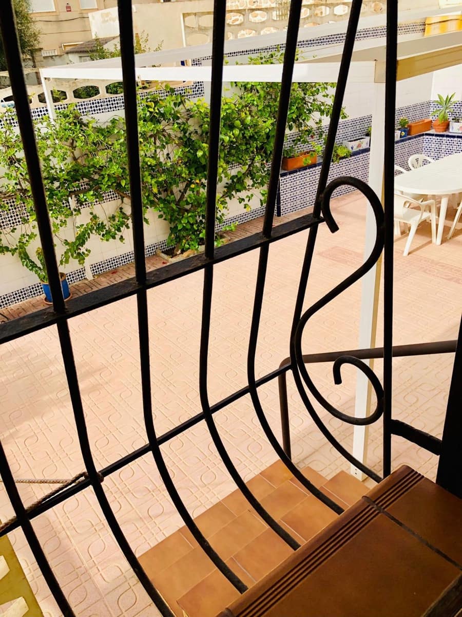 6 sypialnia Willa na sprzedaż w Guardamar del Segura z basenem garażem - 800 000 € (Ref: 7744014)