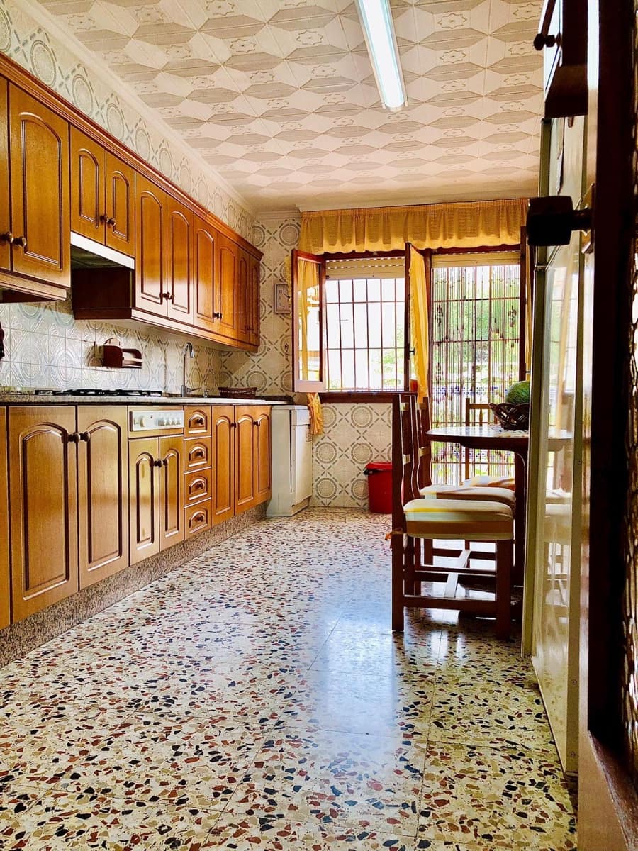 6 sypialnia Willa na sprzedaż w Guardamar del Segura z basenem garażem - 800 000 € (Ref: 7744014)