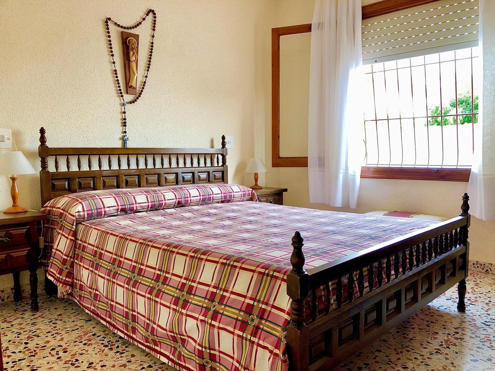 6 sypialnia Willa na sprzedaż w Guardamar del Segura z basenem garażem - 800 000 € (Ref: 7744014)