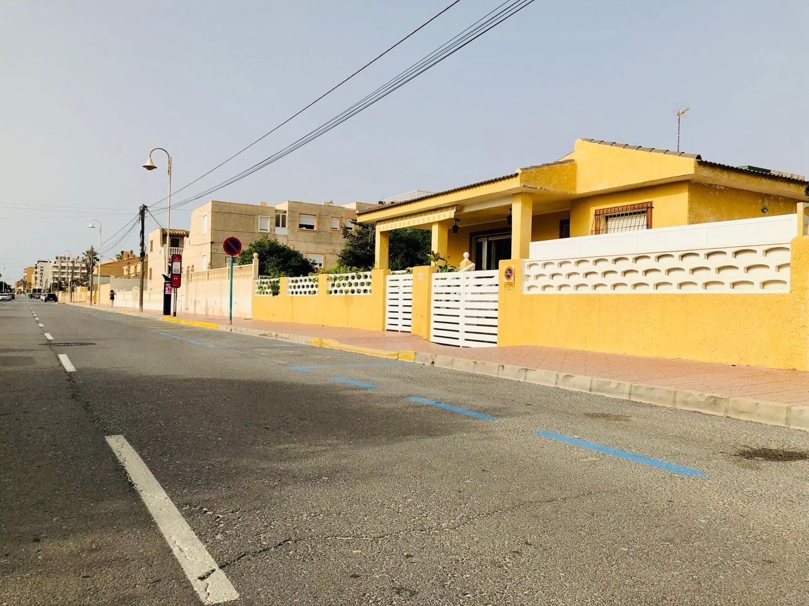 6 sypialnia Willa na sprzedaż w Guardamar del Segura z basenem garażem - 800 000 € (Ref: 7744014)