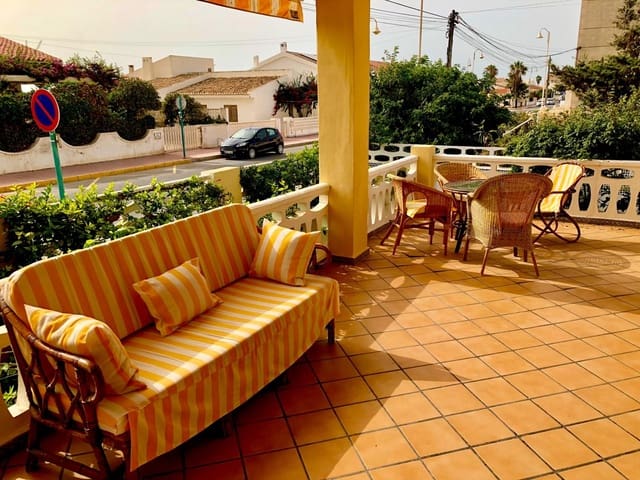 6 camera da letto Villa in vendita in Guardamar Playa, Guardamar del Segura con piscina garage - 800.000 € (Rif: 7744014)