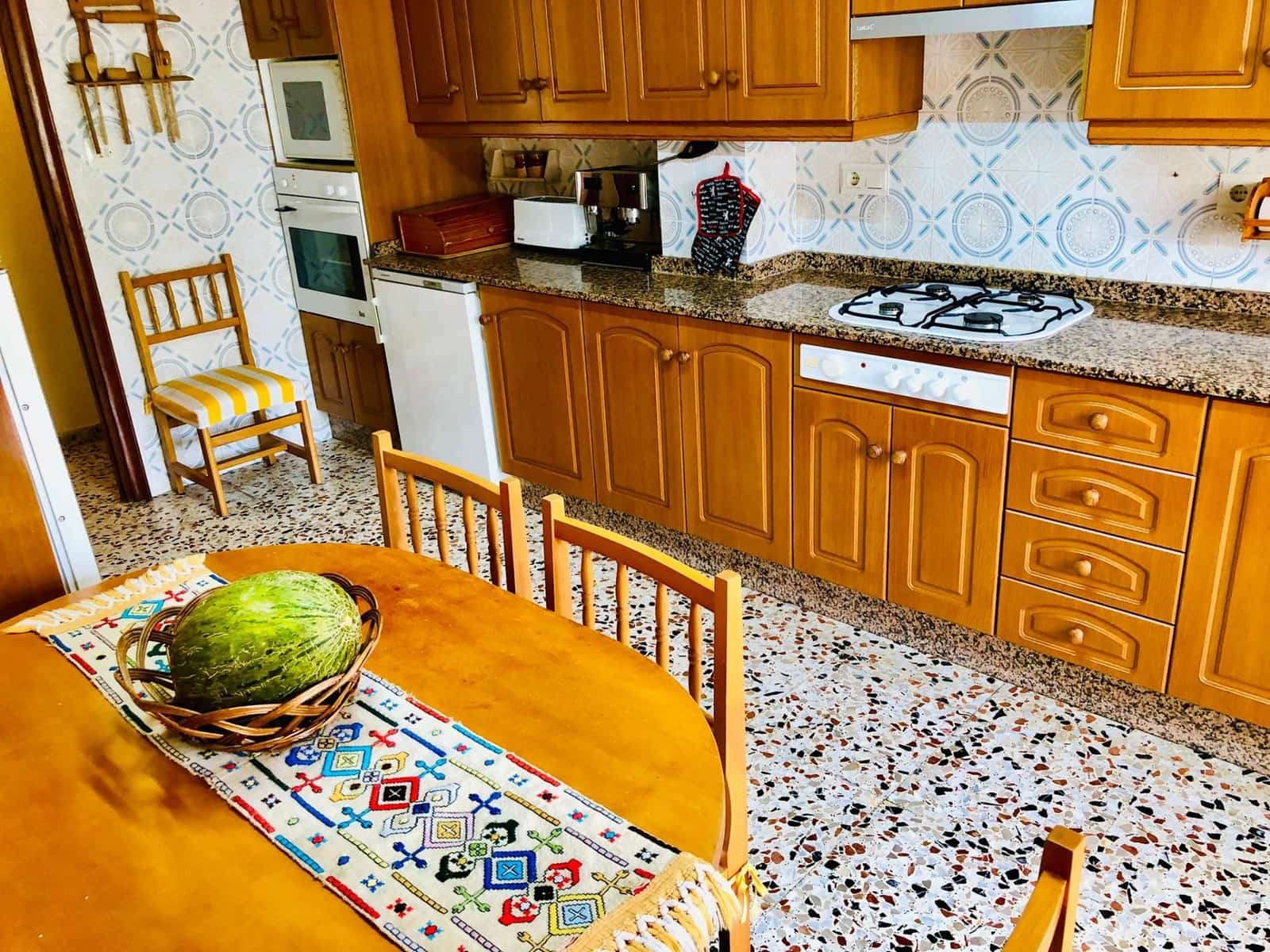 6 sypialnia Willa na sprzedaż w Guardamar del Segura z basenem garażem - 800 000 € (Ref: 7744014)