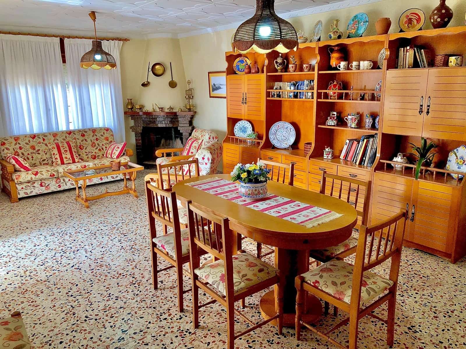 6 sypialnia Willa na sprzedaż w Guardamar del Segura z basenem garażem - 800 000 € (Ref: 7744014)