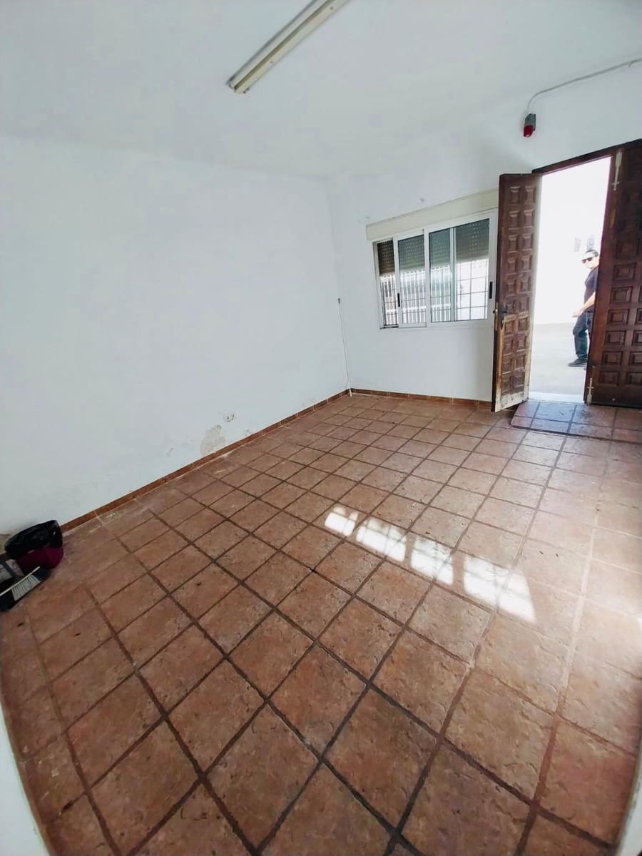 3 soverom Bedrift til salgs i Guardamar del Segura - € 343 000 (Ref: 7992521)