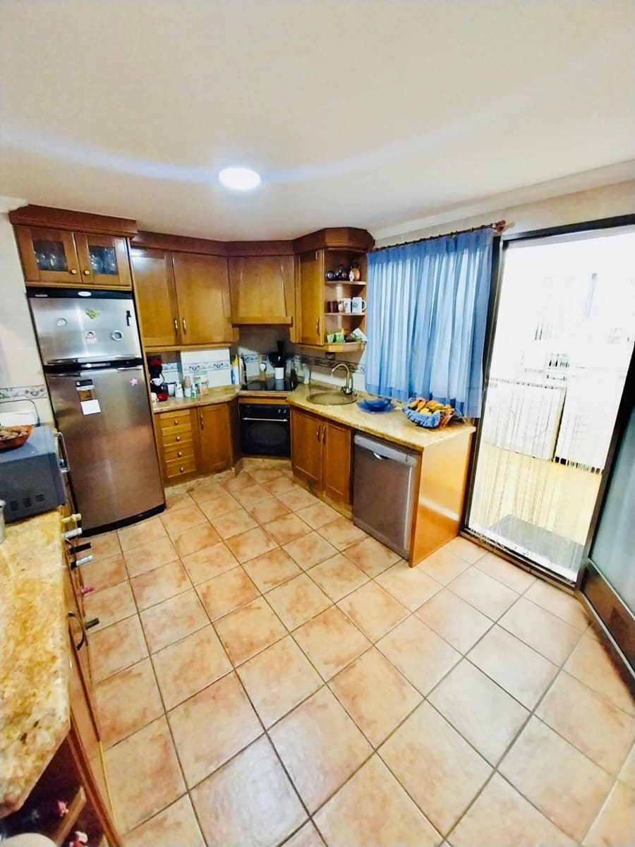 5 camera da letto Villa in vendita in Guardamar del Segura con garage - 485.000 € (Rif: 8113095)